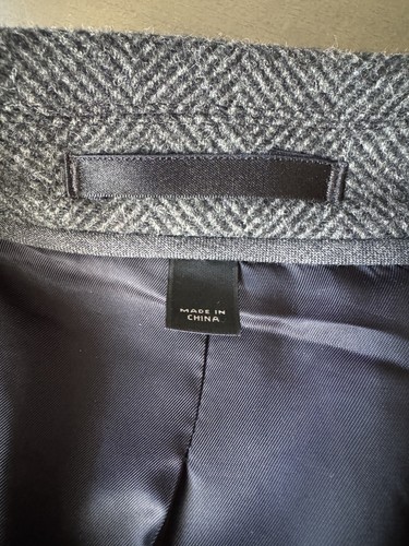 J Crew- Men’s Ludlow topcoat in herringbone English wool, 42L, Heather Pewter - Picture 4 of 6