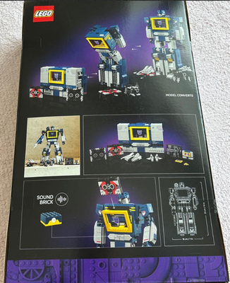 LEGO 10358 ICONS Transformers: Soundwave 1505 pcs for ages 18+ New