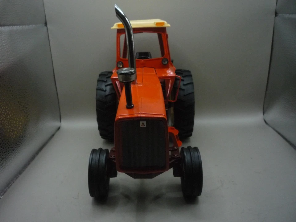 Parts Custom Replacement Allis Chalmers Custom 7020 w/Maroon Belly 1/16 Ertl - Image 3 of 4