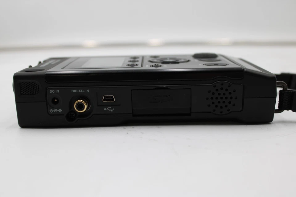 Marantz PMD661 MKII Handheld Solid-State Digital Audio Recorder POWER TESTED - Image 4 of 4