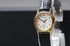 Vintage 1994 Exc+5 Seiko Exceline 4N21-0390 Gold Quartz Womens Watch From JAPAN