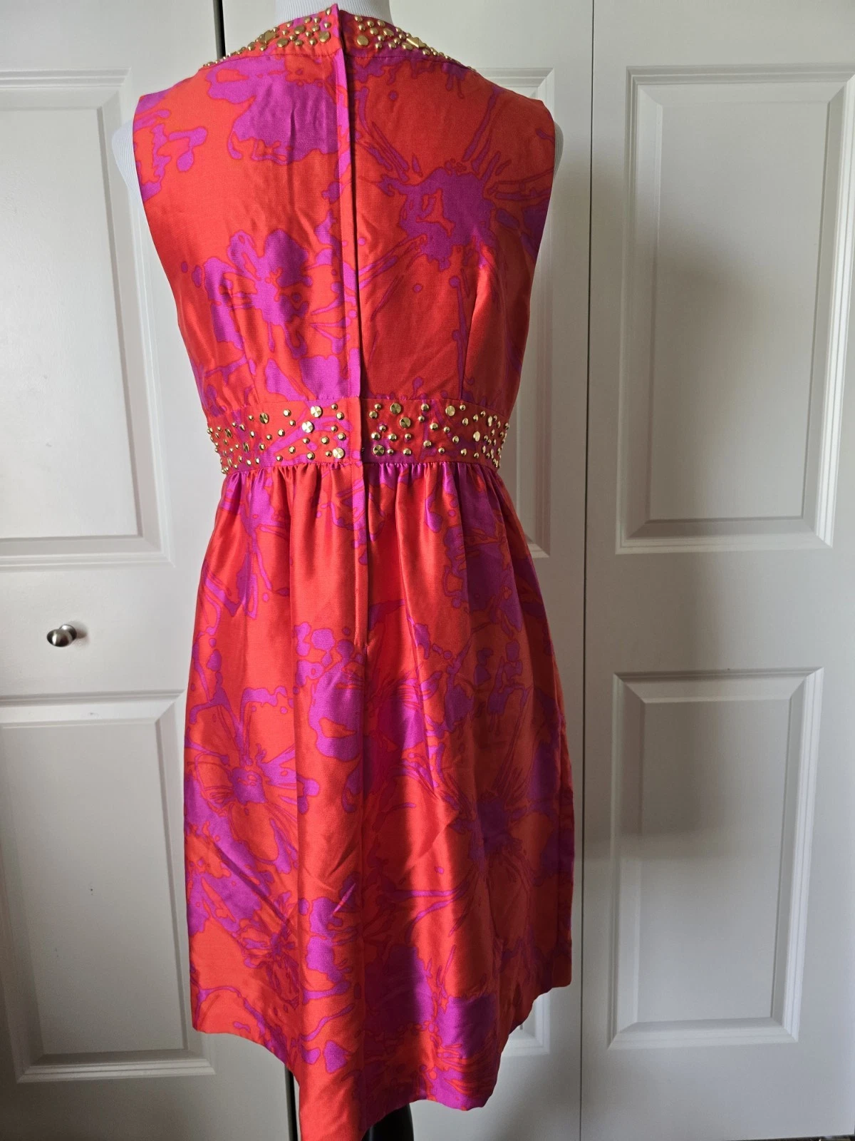 Abito in seta senza maniche Kate Spade New York rosso e viola impreziosito oro taglia 8 us intime ottimeioni