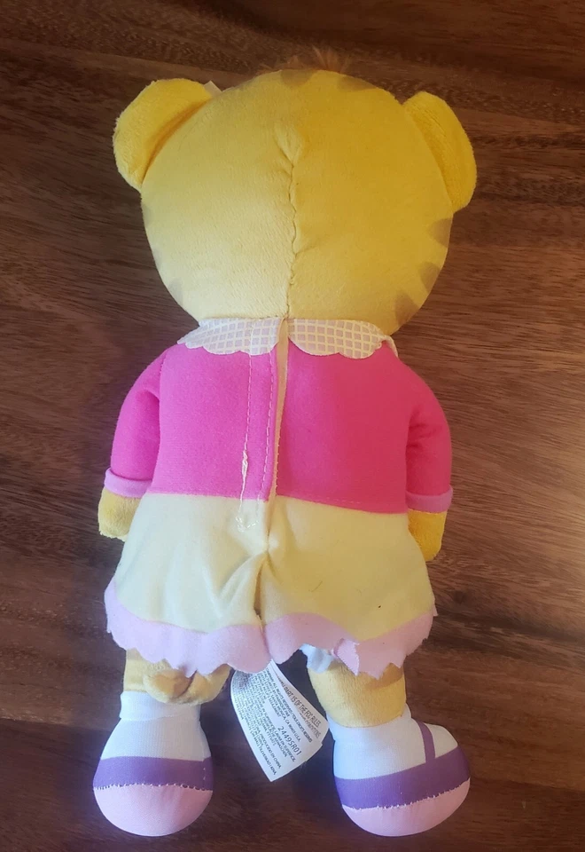 Daniel Tigers Neighborhood Talking Baby Margaret 12" Plush Tested - Image 2 of 4