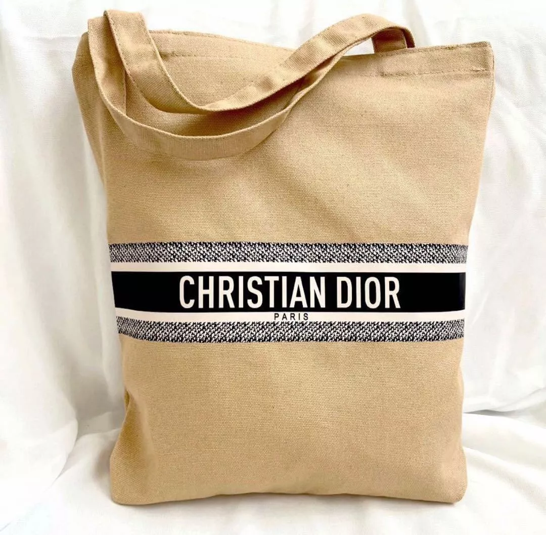 Sac fourre tout Christian Dior nouveauté beige étiquette JAPON toile cadeau