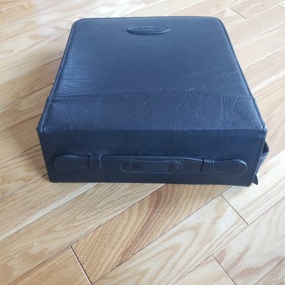Case Logic CD DVD Holder 26 Pages Holds 224 Zippered Black Faux Leather Binder 