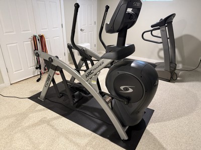 Cybex Arc Trainer 525AT High-Quality Fitness Equipment