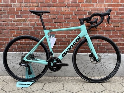 NEW! Bianchi Sprint Disc Carbon / Shimano 105 Di2 12s / Size 55 / Celeste