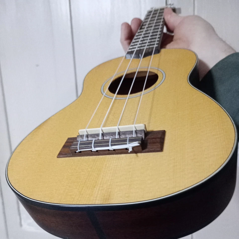 Kala KA-SSTU-BP Soprano Travel Ukulele Friction Pegs & KALA gigbag/side pocket - Image 2 of 4