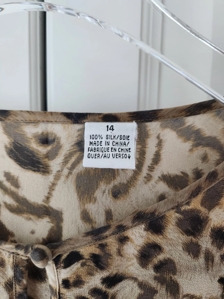 Blusa Liz Claiborne 100% Seda 14 Marrón Tostado Estampado Animal Cordón Cintura Ligera Foto 4 de 4