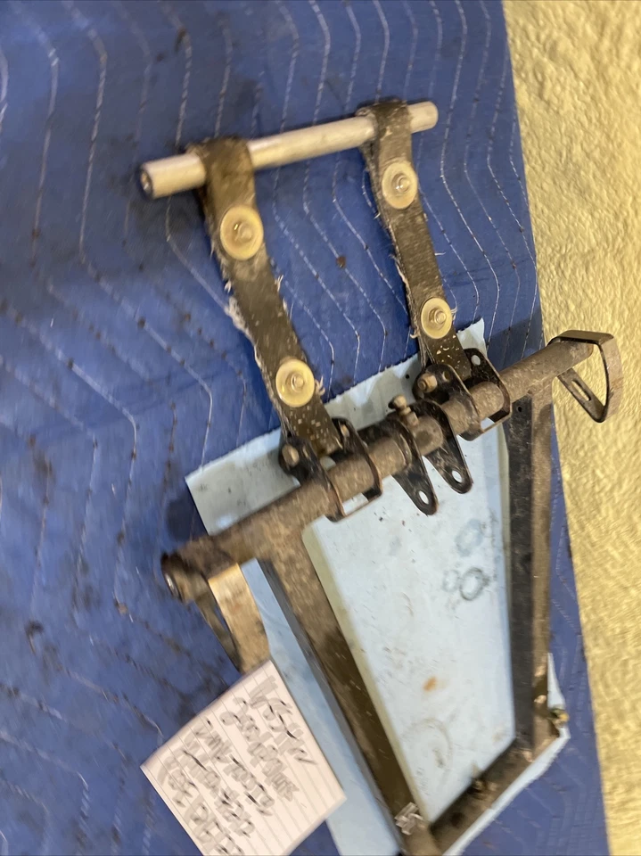 2006 Polaris Rmk 700 Front Torque Arm Suspension Arm 168 - Image 3 of 4