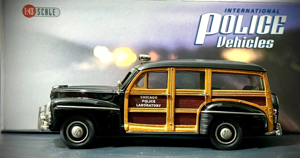 Brooklin IPV 45 1948 Ford V8 Station Wagon (Chicago Police) - Black - Image 3 of 4