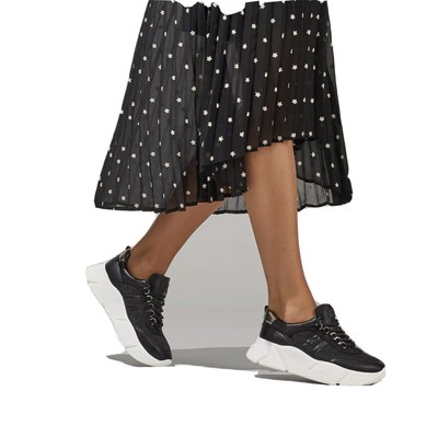 carvela chunky trainers