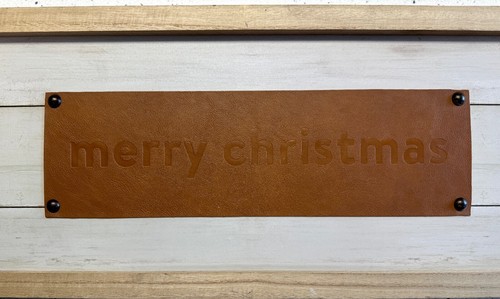 Letrero de madera moderno simple de vacaciones "Feliz Navidad" esquina defectuosa 21X9X1 - Imagen 4 de 7