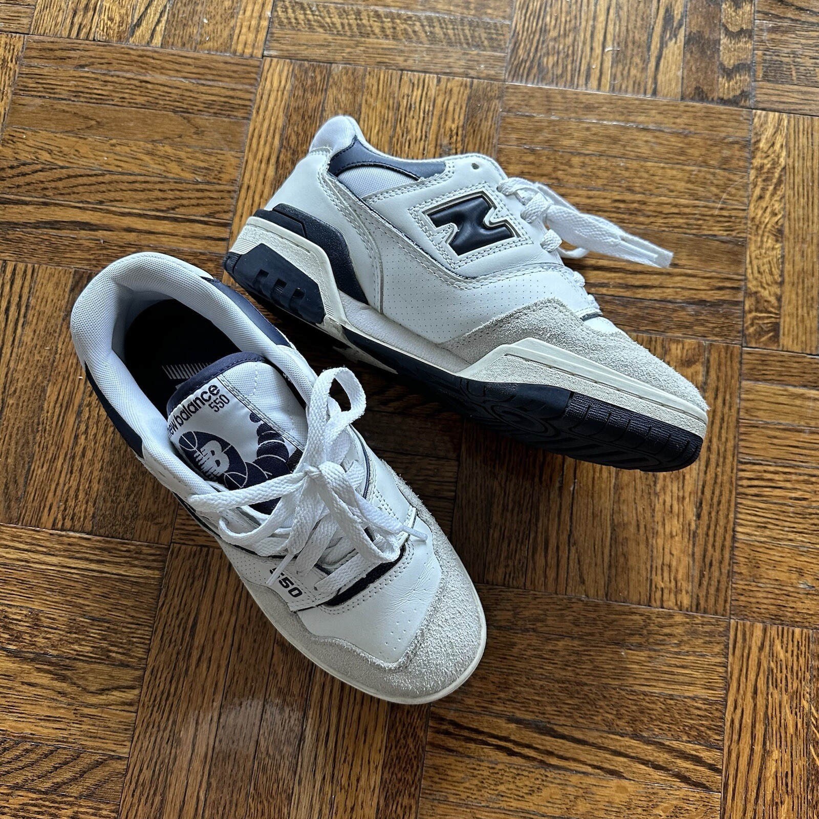 New Balance 550 Unisex Navy Blue And Suede Leather Sneakers 6 Men 7.5 Women New Balance 550 Unisex Navy Blue And Suede Leather Sneakers 6 Men 7.5 Women