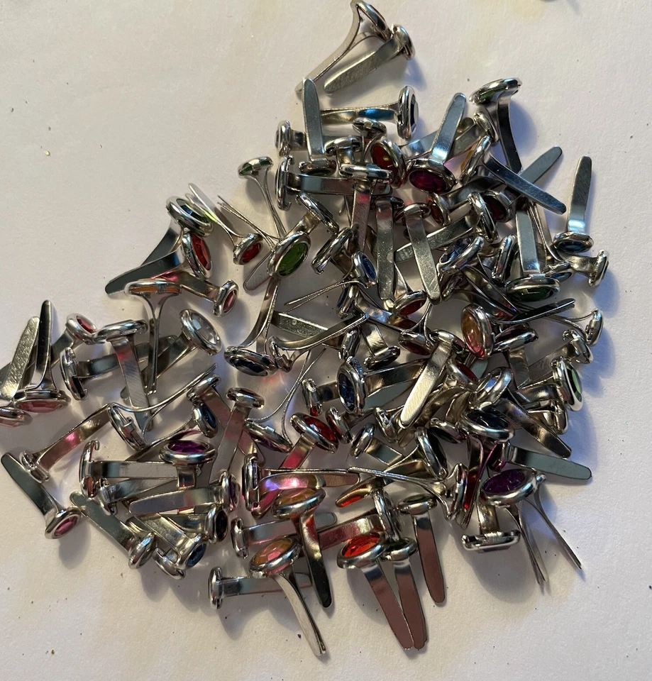Crafting Metal Embellishments Flowers Stars Rhinestone Pins Multicolors Lot 326 - Image 4 of 4