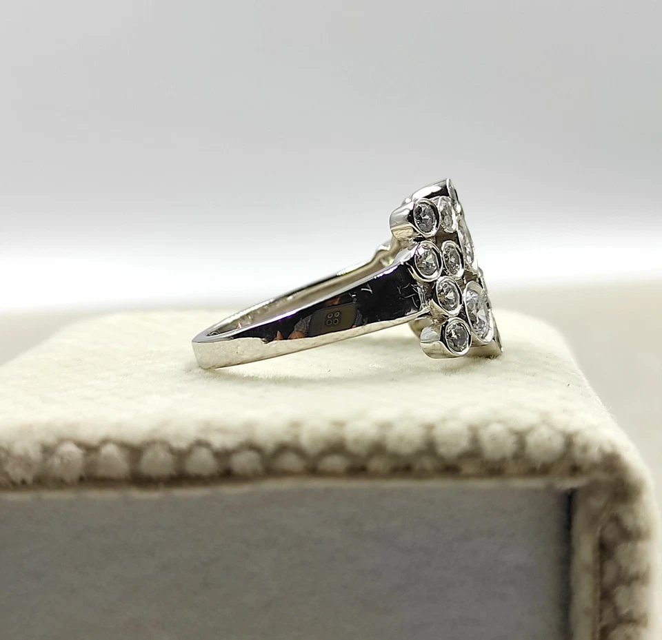 Conjunto de bisel blanco genuino redondo diseño de burbujas de circonita cúbica anillo fino de plata 925 Foto 2 de 4