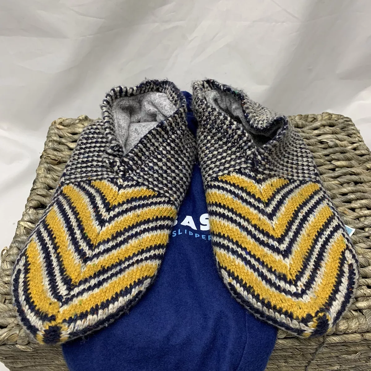 Bombas Blue And Yellow Chevron Slipper Gripper Women Large New