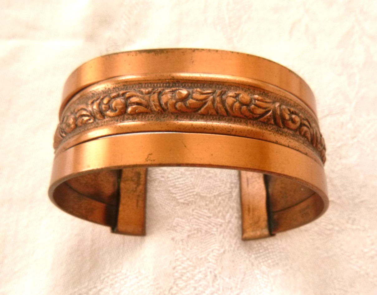 Solid Copper 1" Cuff Bracelet Raised Scrolled Cen… - image 1