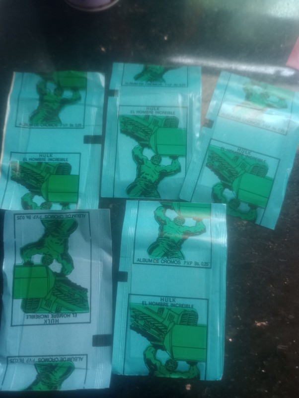 Lot Of 5 Album De Cromos Incredible Hulk  Factory Sealed Cards
