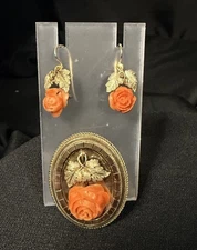 Victorian Set 14k Gold Locket 0r Pin W / Carved Coral Roses + Earings 