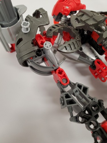 LEGO Bionicle: Maxilos & Spinax 8924 (2007) - Complete- No Manual Or Box - Picture 20 of 23