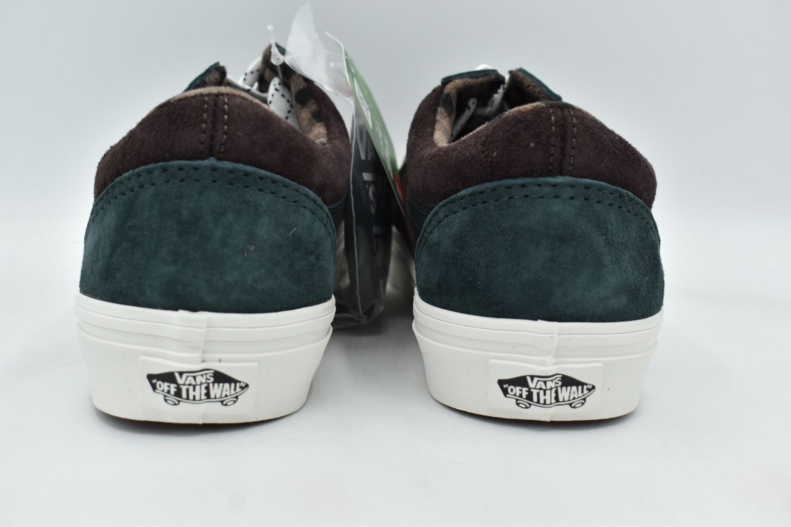 Vans Womens Size 7 Old Skool Suede Lace up Casual Sneakers Shoes thumbnail 4