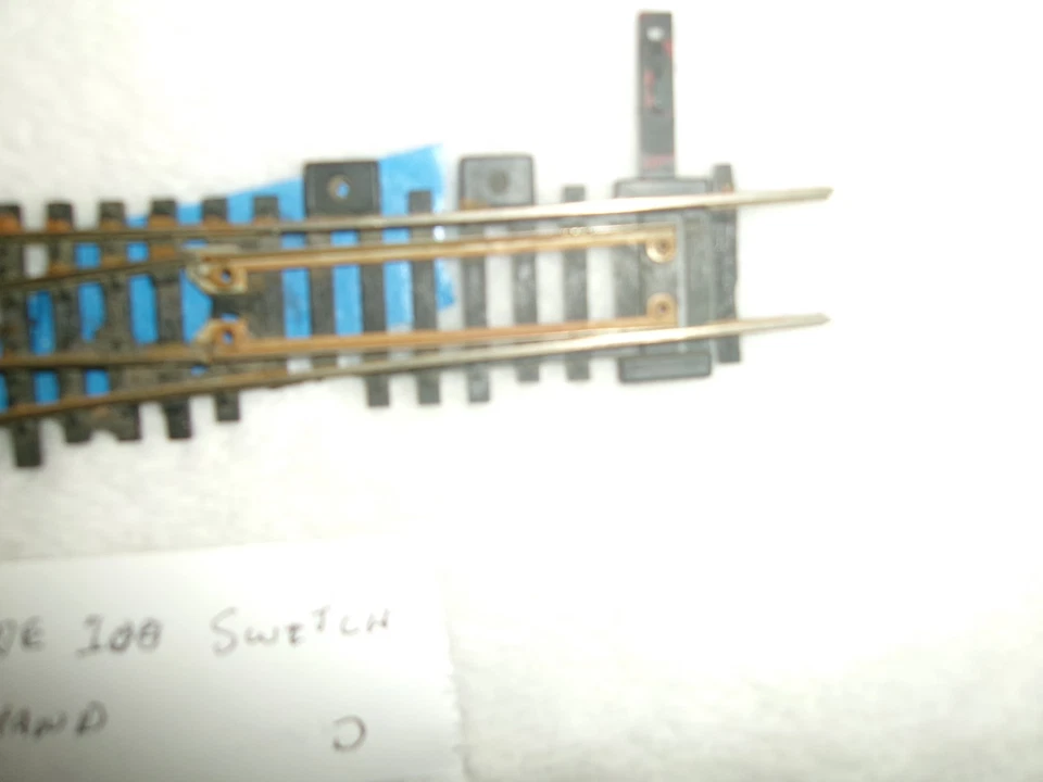 HO Scale 4-Atlas Left Hand #4 Nickel Silver Code 100 Switches - Image 3 of 3