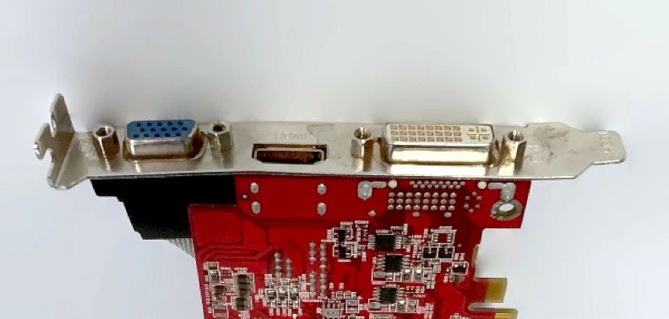 VisionTek 400207 Radeon 2400 PRO PCIE 256MB DDR2 RC VGA Video Graphics Card - Image 4 of 4