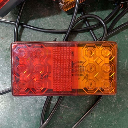 2x Feux Arriere 12V/24V 12 LED Lampes Stop REMORQUE CAMION FOURGON CARAVANE - Foto 10 di 10