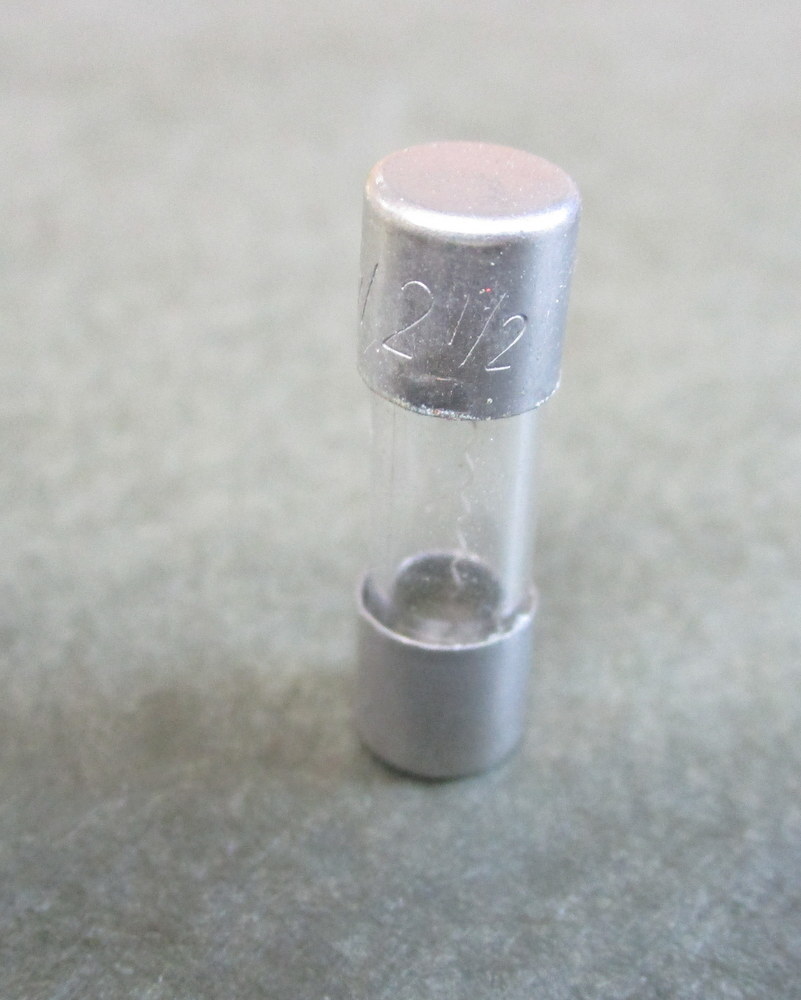 Buss AGW 2-1/2 Bussmann Fuse Formerly 7AG 2-1/2 Jagged (Pack of 30)