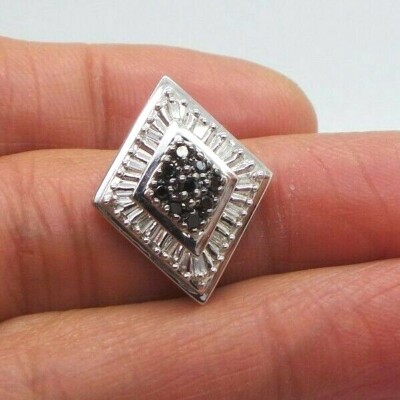 STUNNING 14K WG BLACK & WHITE DIAMOND CLUSTER PENDANT  .25 tcw G101051 2.69 gram