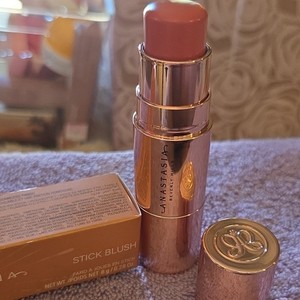 Anastasia Beverly Hills Stick Blush Stick Single Pink w/ Brush Full Size 0.28 oz