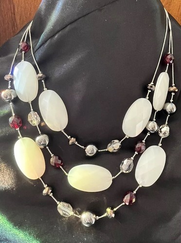 Laura Ashley Multi Strand Red & Cream Chunky Bead Statement Chain Necklace 735 - Picture 2 of 6
