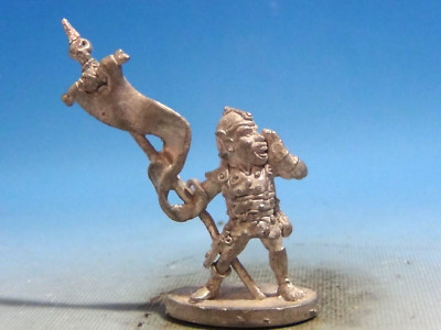 Grenadier Goblin Standard Bearer 1987 - 25mm Metal D&D Dungeons & Dragons