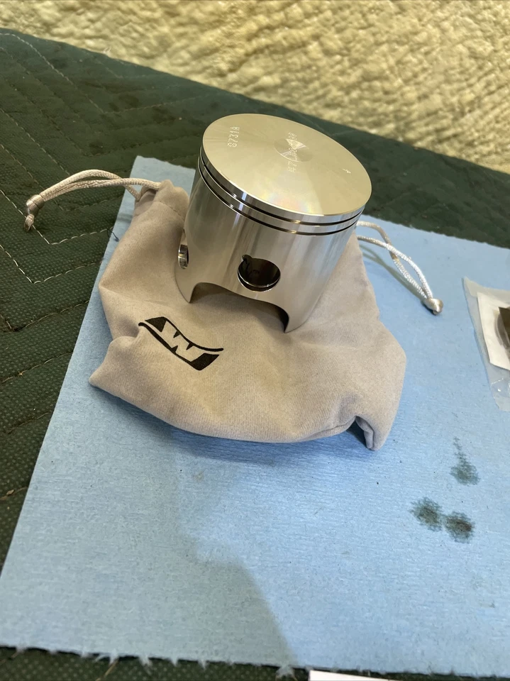 Kit de pistón Wiseco 66,00 mm para Yamaha CT175 DT175 MX175 YT175 471M06600 Foto 2 de 4