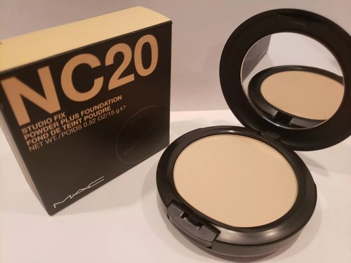 Mac ~ Studio Fix Powder Plus Foundation ~ NC20 ~ Neu im Karton