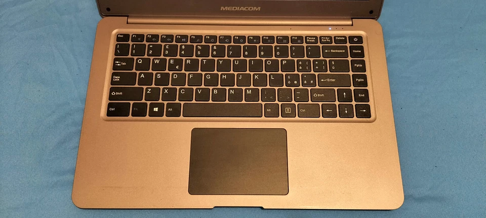 MEDIACOM smartbook 14U M-SB14UC -ottime condizioni- leggi desc. - Immagine 3 di 4