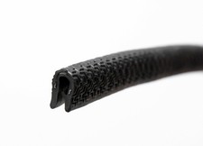 Edge Trims Black Small 0.375" U Height X 0.039" - 0.093" Grip Range 15 Feet