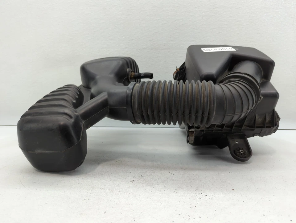 2002-2003 Saturn Vue Air Cleaner Intake-duct Hose Tube MA11A - Image 2 of 4