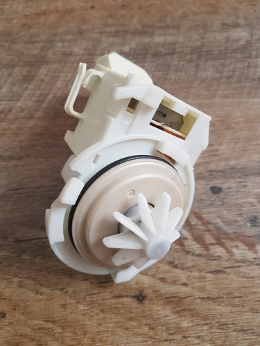 Koenic KDW64005I-M Laugenpumpe Ablaufpumpe Pumpe #GH1083