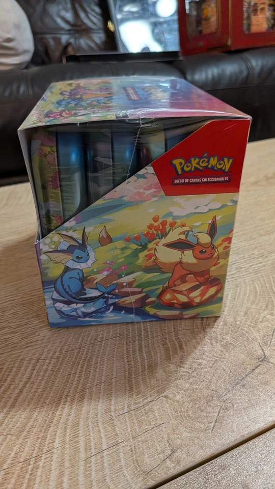 Prismatic Evolutions SEALED Mini Tin Display Box Full Set of 8 Tins - SPANISH - Image 3 of 4