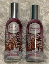 BATH BODY WORKS 2 ROOM SPRAY STRAWBERRY SNOWFLAKES 8oz