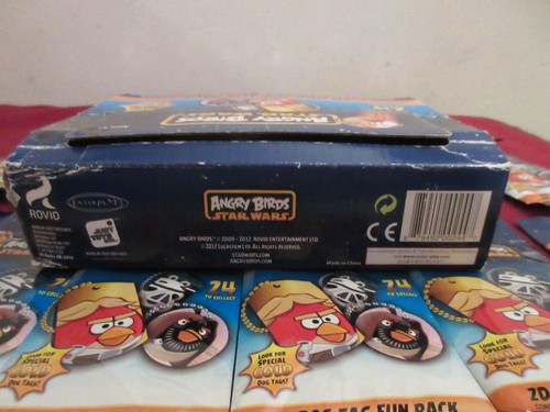 Unopened 2012 Angry Birds Star Wars 2D Dog Tag Fun Pack Box of 24 Packs - Picture 7 of 10