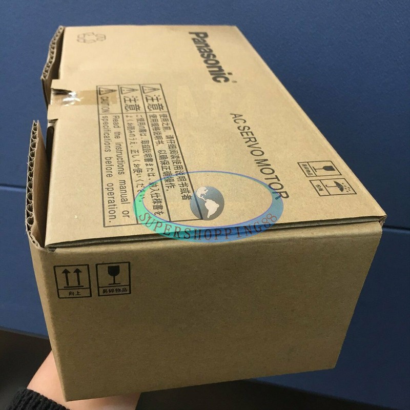 ONE NEW Panasonic servo motor MUMA022P1T