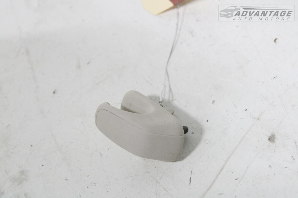 2016-2018 CHEVROLET CRUZE LT ЗАДНИЙ ПРАВЫЙ БОКОВОЙ ХЕДЛАЙНЕР ВЕРХНИЙ КРЮК ПАЛЬТО OEM - Изображение 2 из 4