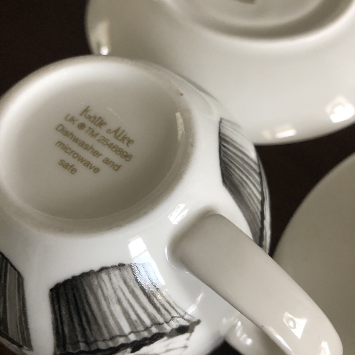 【英国キッチン雑貨】Katie Alice セラミックキャニスター3点セット Katie Alice UK Porcelain Cupcake Couture Collection Cup Saucer