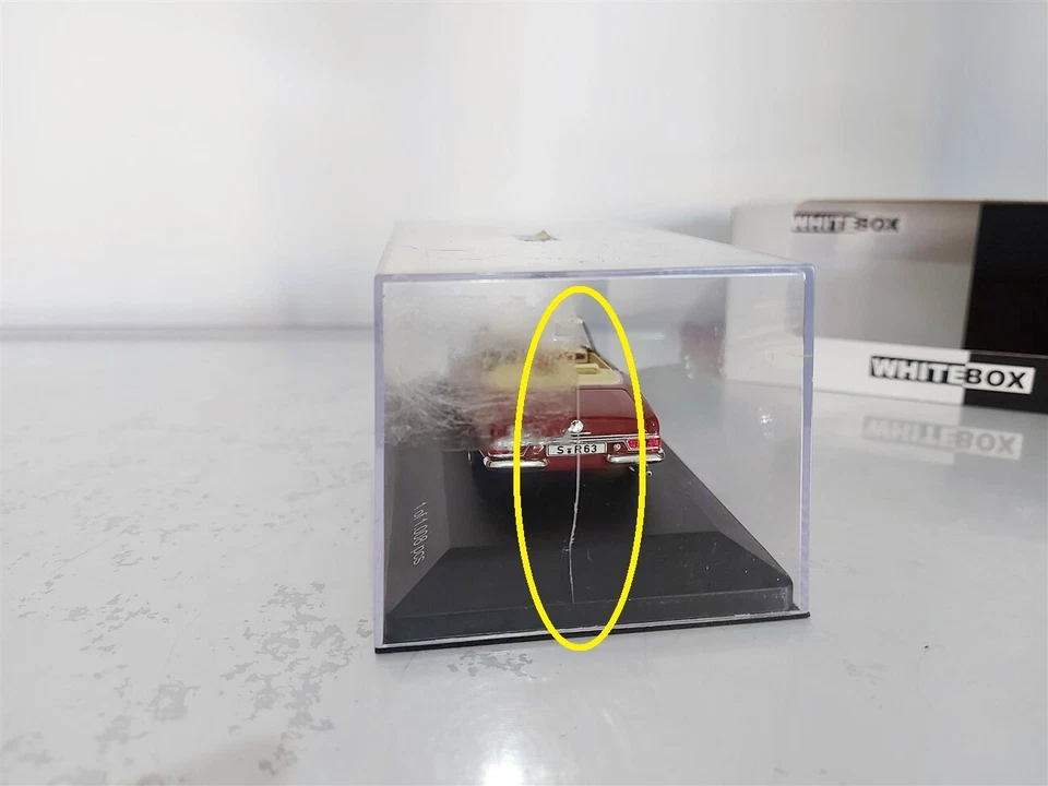 Mercedes-Benz 230 SL Marrone del 1963 - 1/43 WhiteBox Limited Ed. 1.008 pcs - Immagine 2 di 3