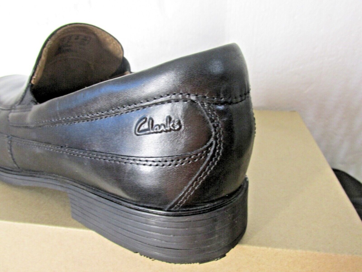 CLARKS Ultimate Comfort Collection Men's Black Leather Slip
