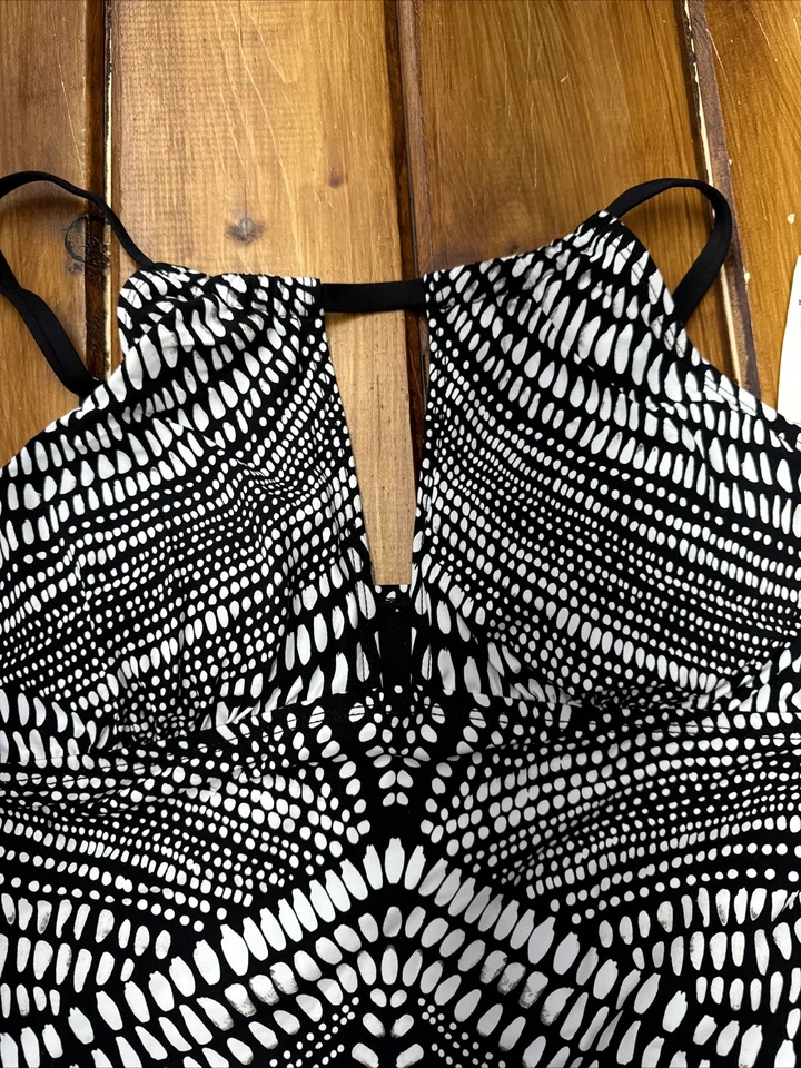 Traje de baño Kenneth Cole Tummy Toner 2 Peace negro Foto 2 de 4