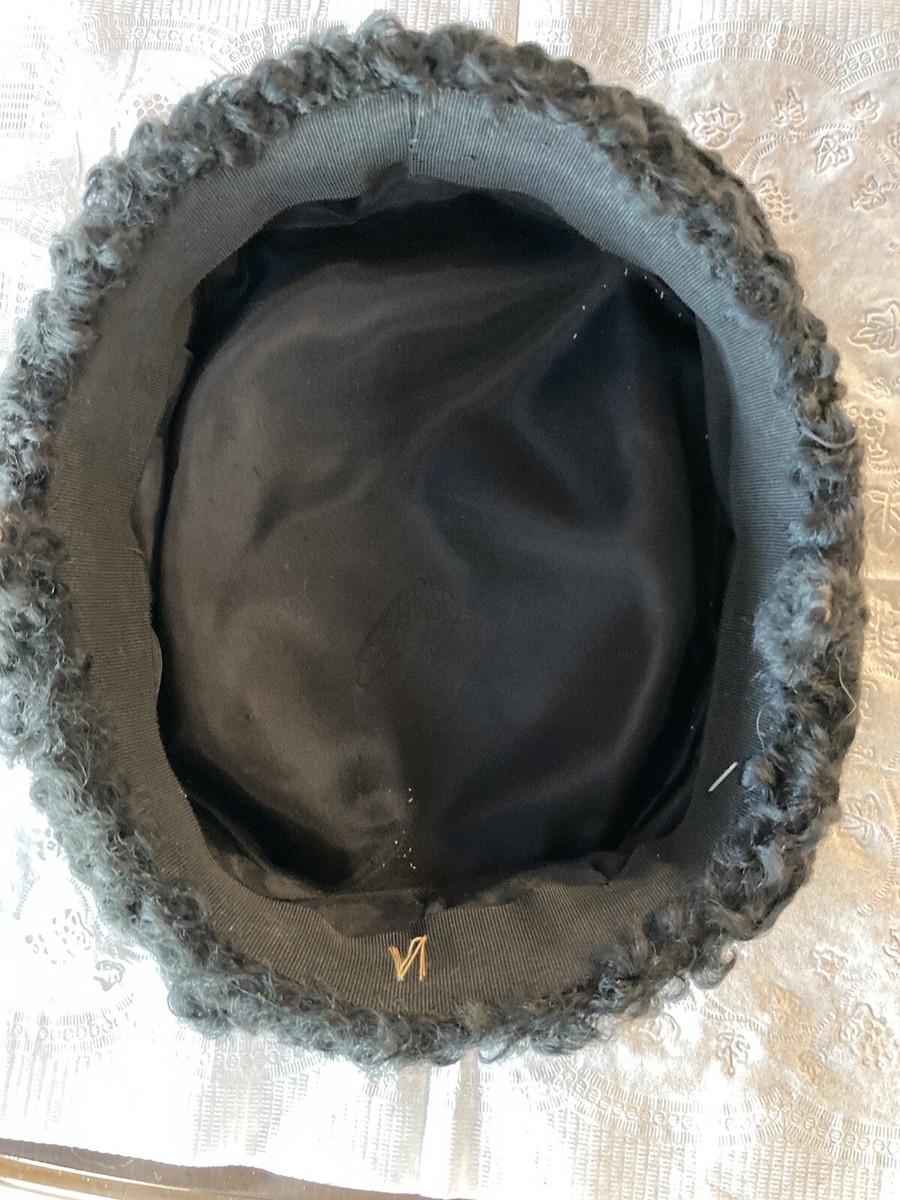 Vintage 1940s 1950s Black Persian Lamb Pillbox Hat 8” Across  display picture 1